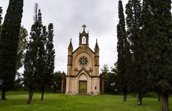 Iglesia Ana María Zumarán De Cárcano